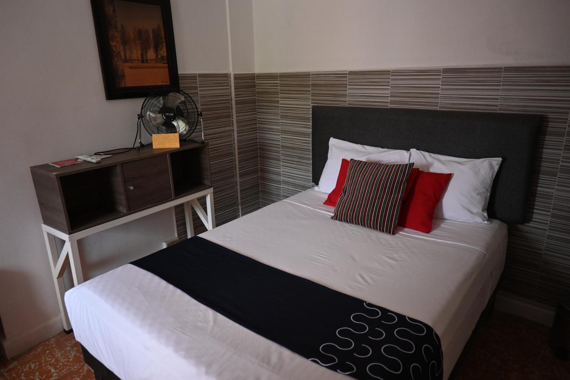 La Coleccion, Universidad De Guanajuato, Centro Hotel Guanajuato